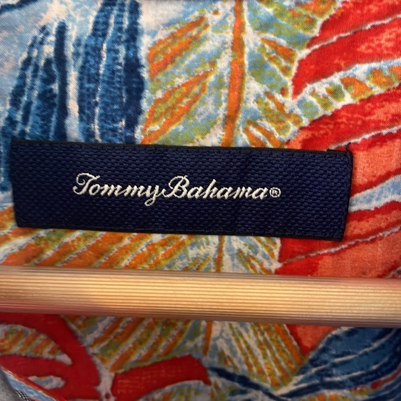 Tommy Bahama men’s Hawaiian shirt size XL - Picture 2 of 5